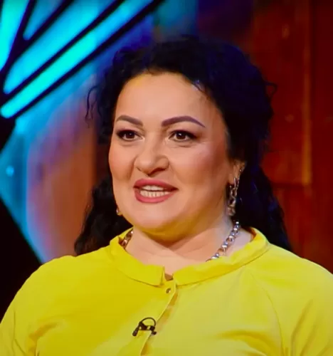 Саида Дзебисова — Шеф-повар , участник шоу «Битва шефов» с Ивлевым Саида Дзебисова — участник шоу «Битва шефов» с Ивлевым