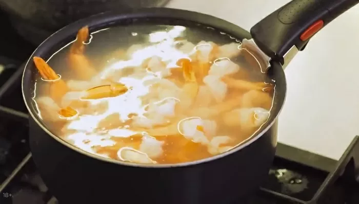 Жареные креветки - рецепт от Константина Ивлева