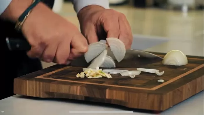 Маринованные шампиноны - рецепт от Константина Ивлева