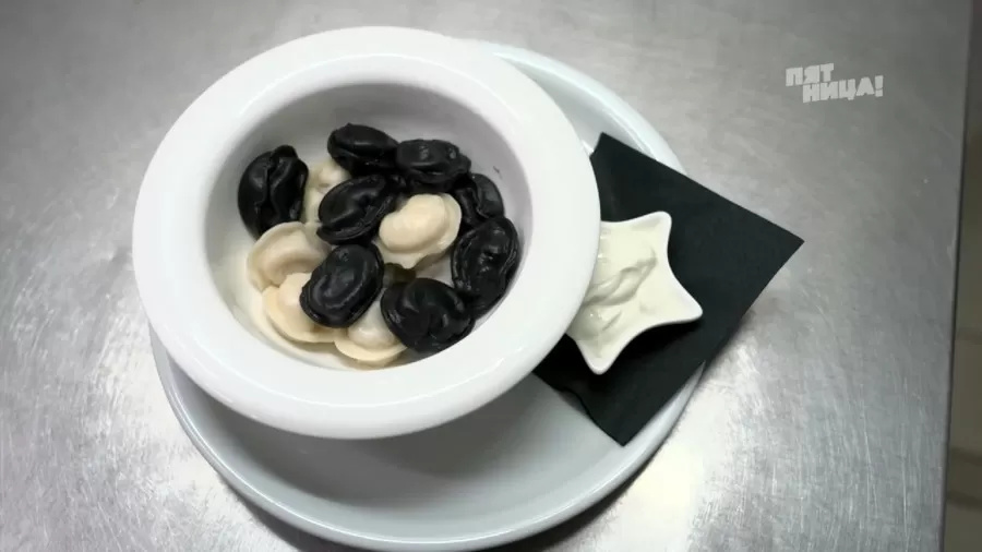 Почему ЧБ кафе?