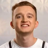 Никита Коротков — , участник шоу «Молодые ножи» с Ивлевым Никита Коротков — участник шоу «Молодые ножи» с Ивлевым