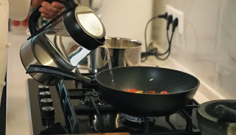 Лапша удон с тофу и овощами - рецепт от Константина Ивлева