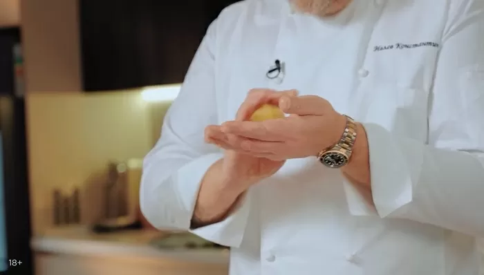 Мясные ватрушки с соусом болоньезе - рецепт от Константина Ивлева