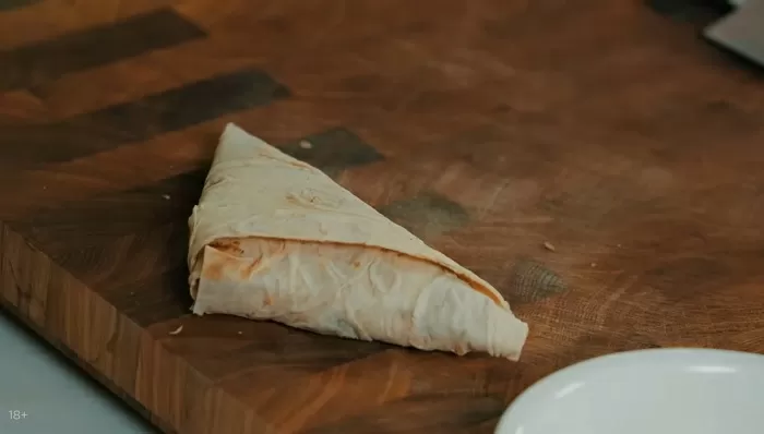 Хрустящие пирожки из лаваша - рецепт от Константина Ивлева