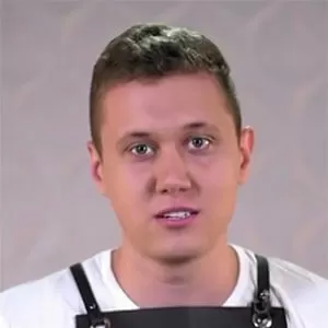 Владислав Шестаков — , участник шоу «Молодые ножи» с Ивлевым Владислав Шестаков — участник шоу «Молодые ножи» с Ивлевым