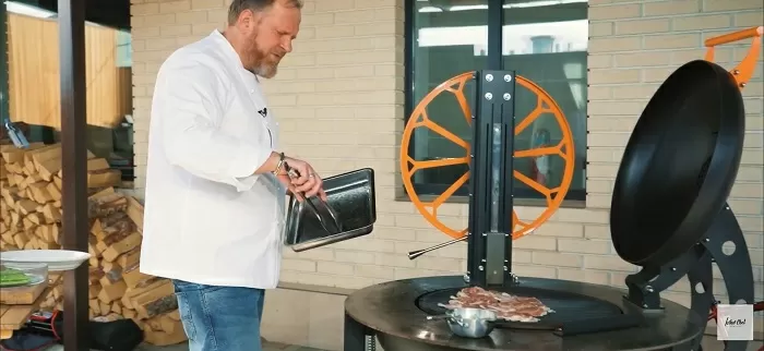 Перепелка табака со спаржей в чесночном соусе - рецепт от Константина Ивлева