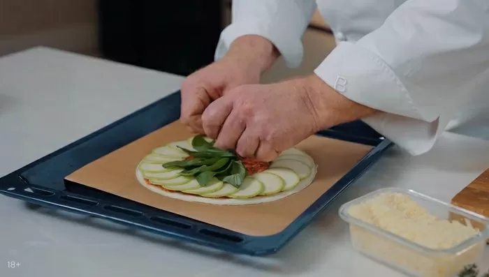 Пирог с кабачками и сыром - рецепт от Константина Ивлева