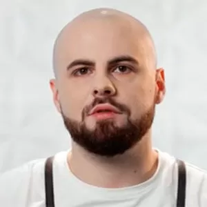 Роман Фисейко — участник шоу  «Молодые ножи» с Ивлевым