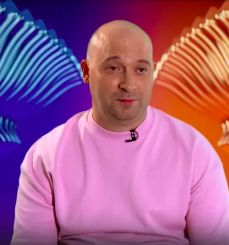 Артем Вьюнов — , участник шоу «Полная посадка» с Ивлевым Артем Вьюнов — участник шоу «Полная посадка» с Ивлевым