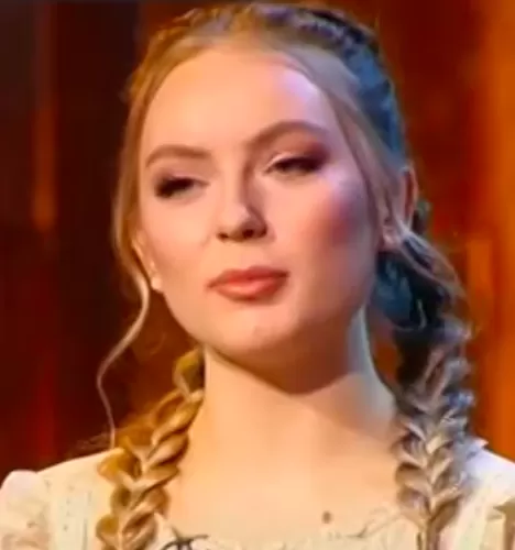 Надежда Гапоненко — Педагог-психолог, участник шоу «Битва шефов» с Ивлевым Надежда Гапоненко — участник шоу «Битва шефов» с Ивлевым