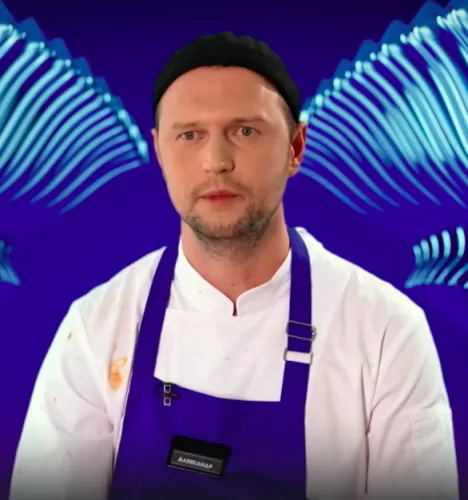 Александр Зуев — , участник шоу «Полная посадка» с Ивлевым Александр Зуев — участник шоу «Полная посадка» с Ивлевым