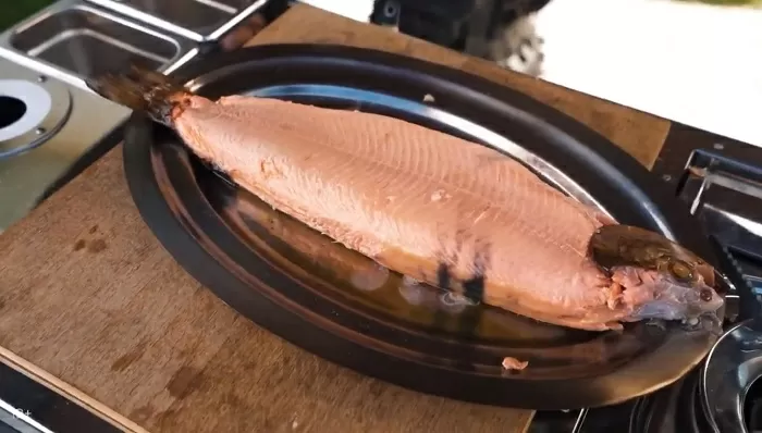 Копченая форель - рецепт от Константина Ивлева