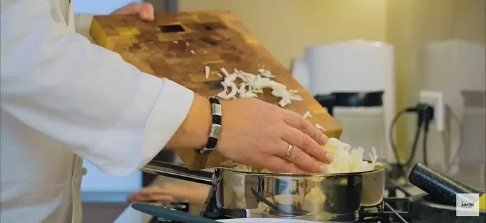 Бигос из мяса и капусты - рецепт от Константина Ивлева