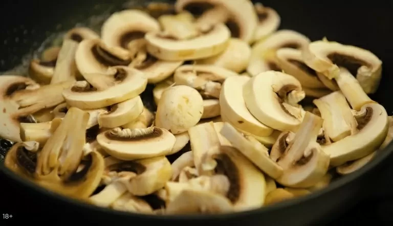 Мясо по-Французски - рецепт от Константина Ивлева