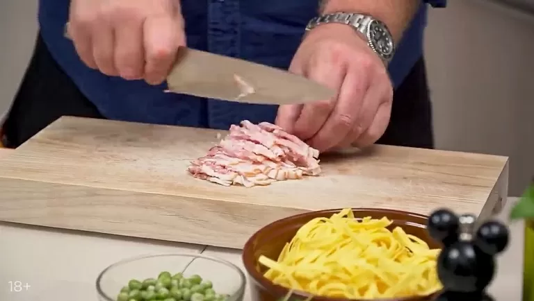 Паста с курицей в сливочном соусе - рецепт от Константина Ивлева