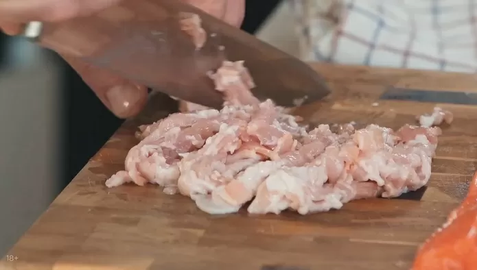 Форель с беконом и фасолью - рецепт от Константина Ивлева