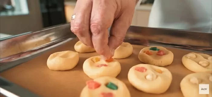 Сладкое печенье с цукатами и орехами - рецепт от Константина Ивлева