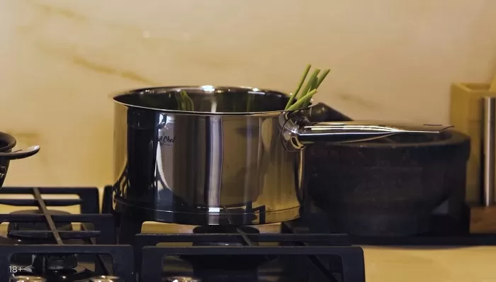 Креветки в сливочно-соевом соусе - рецепт от Константина Ивлева