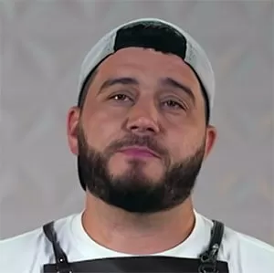 Аллан Гедыгушев — , участник шоу «Молодые ножи» с Ивлевым Аллан Гедыгушев — участник шоу «Молодые ножи» с Ивлевым