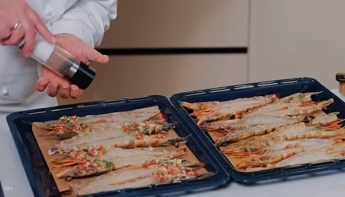 Королевские креветки в духовке - рецепт от Константина Ивлева