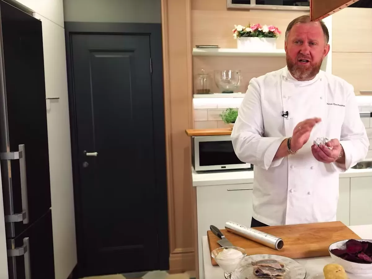 Сельдь под шубой в новом стиле - рецепт от Константина Ивлева