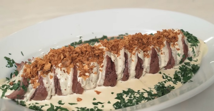 Мясной рулет с грибами - рецепт от Константина Ивлева