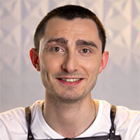 Денис Аполинарьев