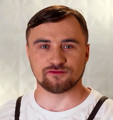 Петр Дашкевич — Повар, участник шоу «Молодые ножи» с Ивлевым Петр Дашкевич — участник шоу «Молодые ножи» с Ивлевым