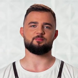 Александр Токкер