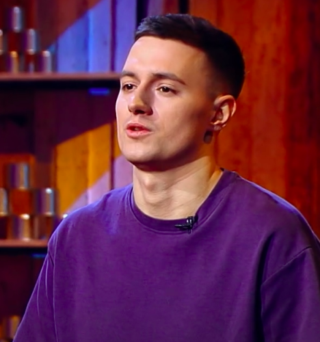 Роман Артамонов