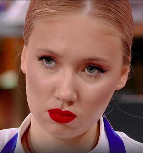 Арина Мартынова