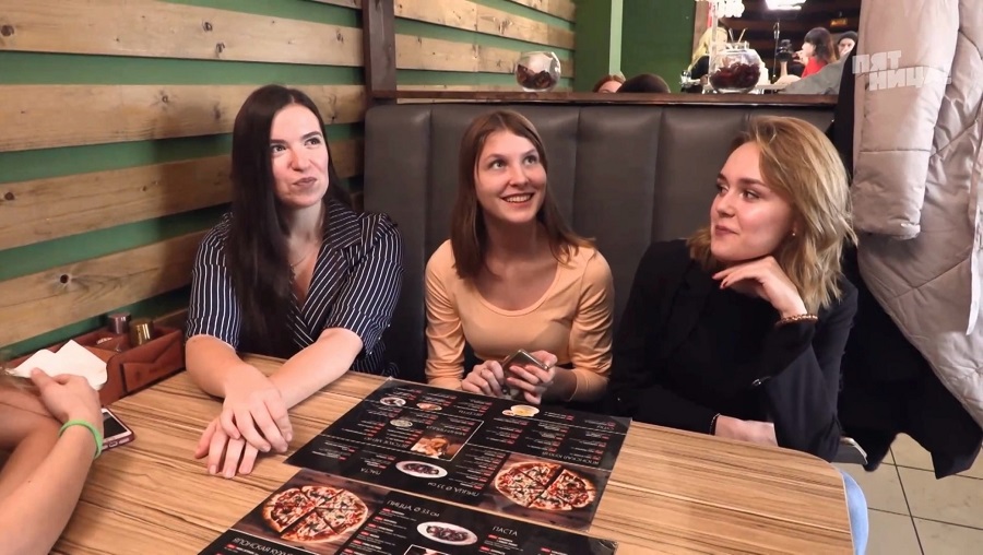 Справилось ли заведение Best Burger с полной посадкой?