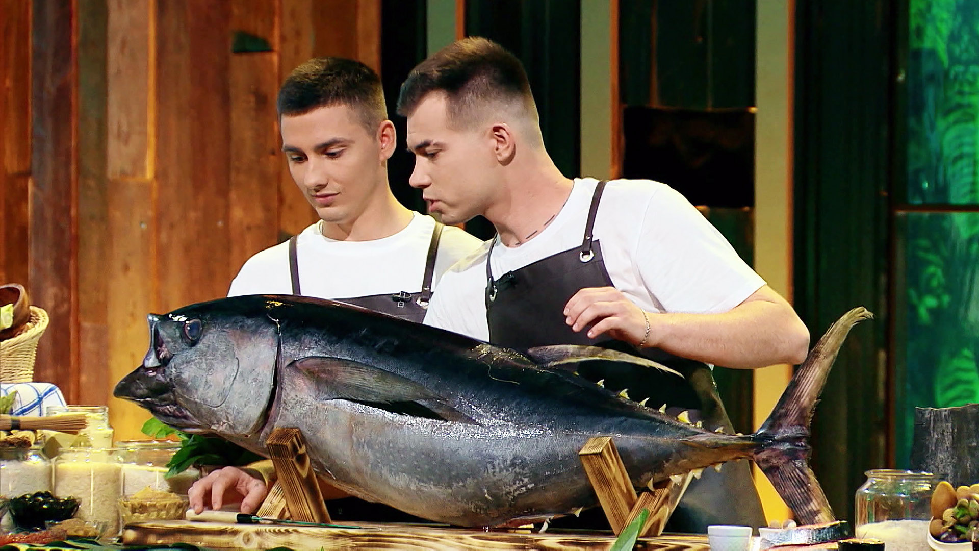 Молодые ножи  5 сезон 4 серия