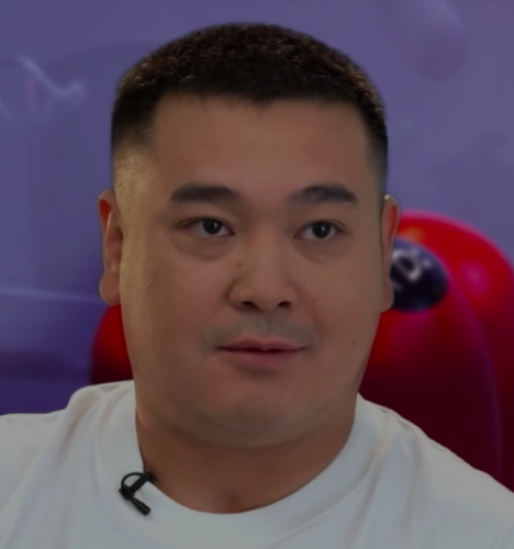 Ильяс Муканбетов — участник шоу  «Битва шефов» с Ивлевым